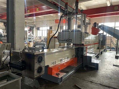 Tkana linija za peletiranje vrečk